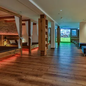 https://alpenhotel-fischer.com-bavaria.com