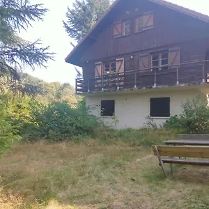 https://chalet-de-prades.hotels-rhonealpes.com