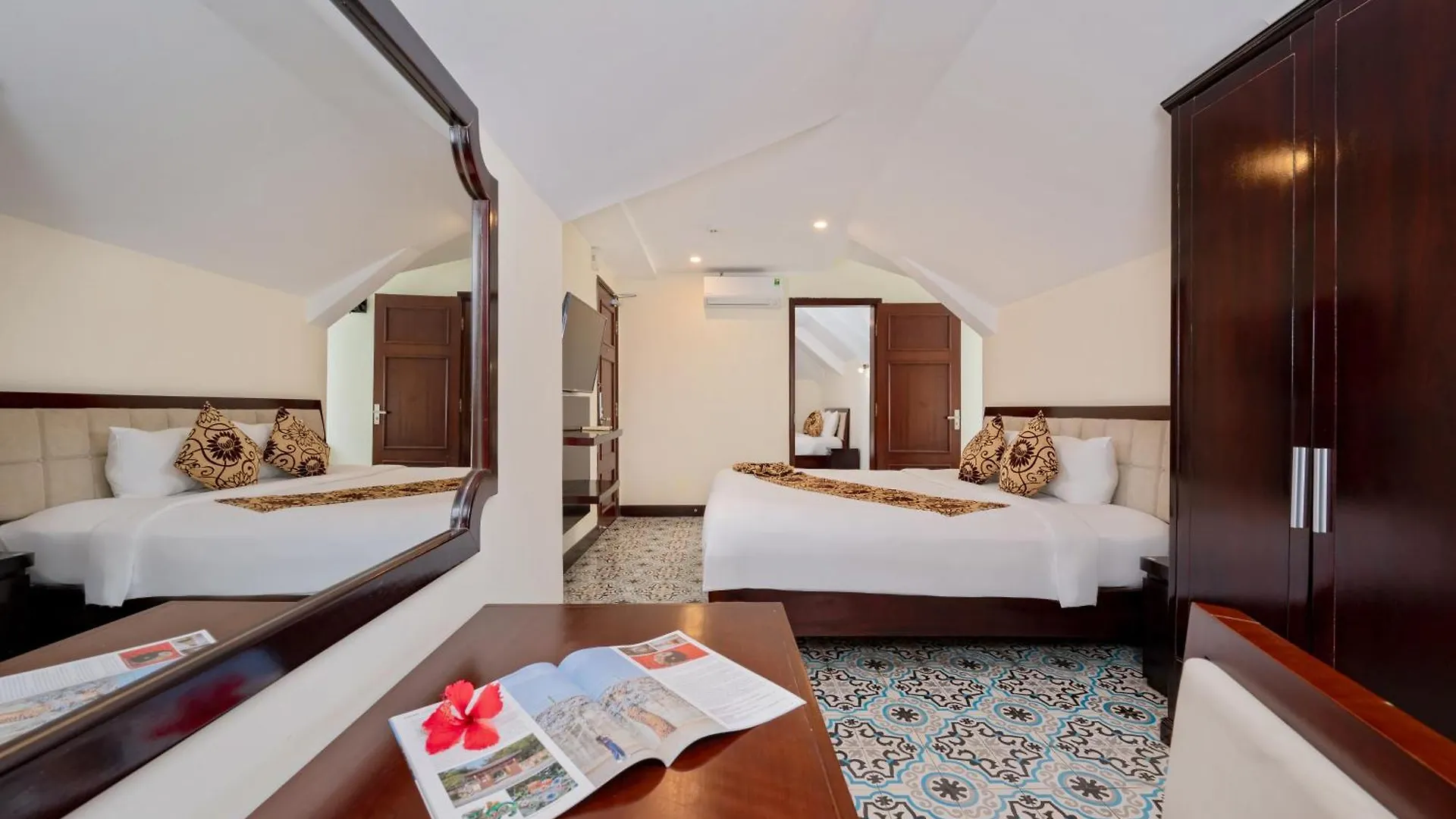 Hoi An Canal House Riverside By Haviland